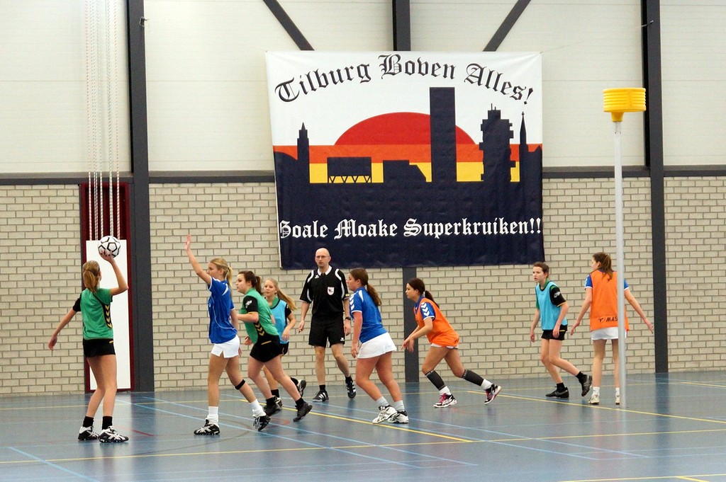 Korfbal B4  2 februari-005.jpg